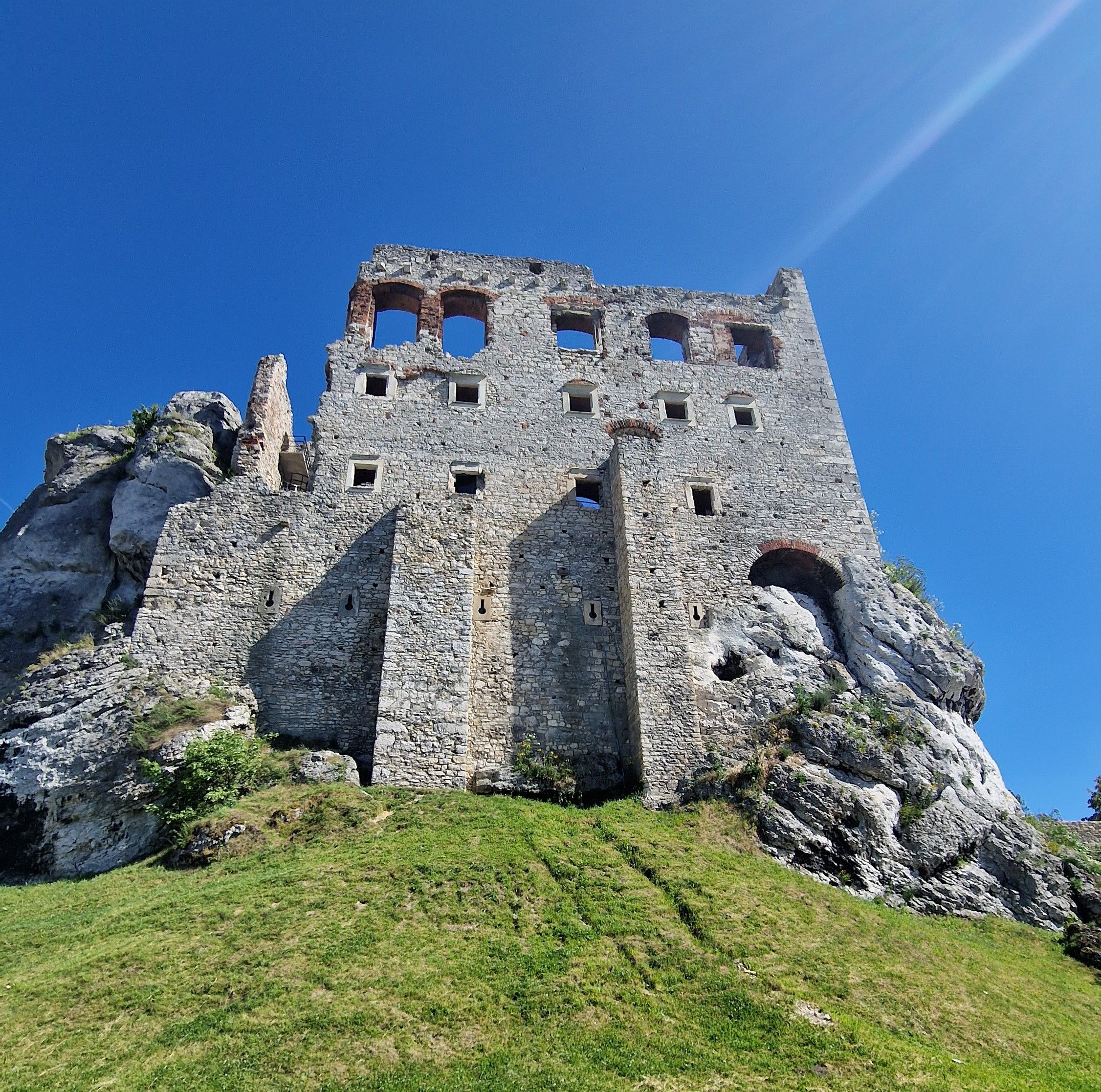 Zwiedzaj Jurajskie zamki na rowerze z Lavaredo!