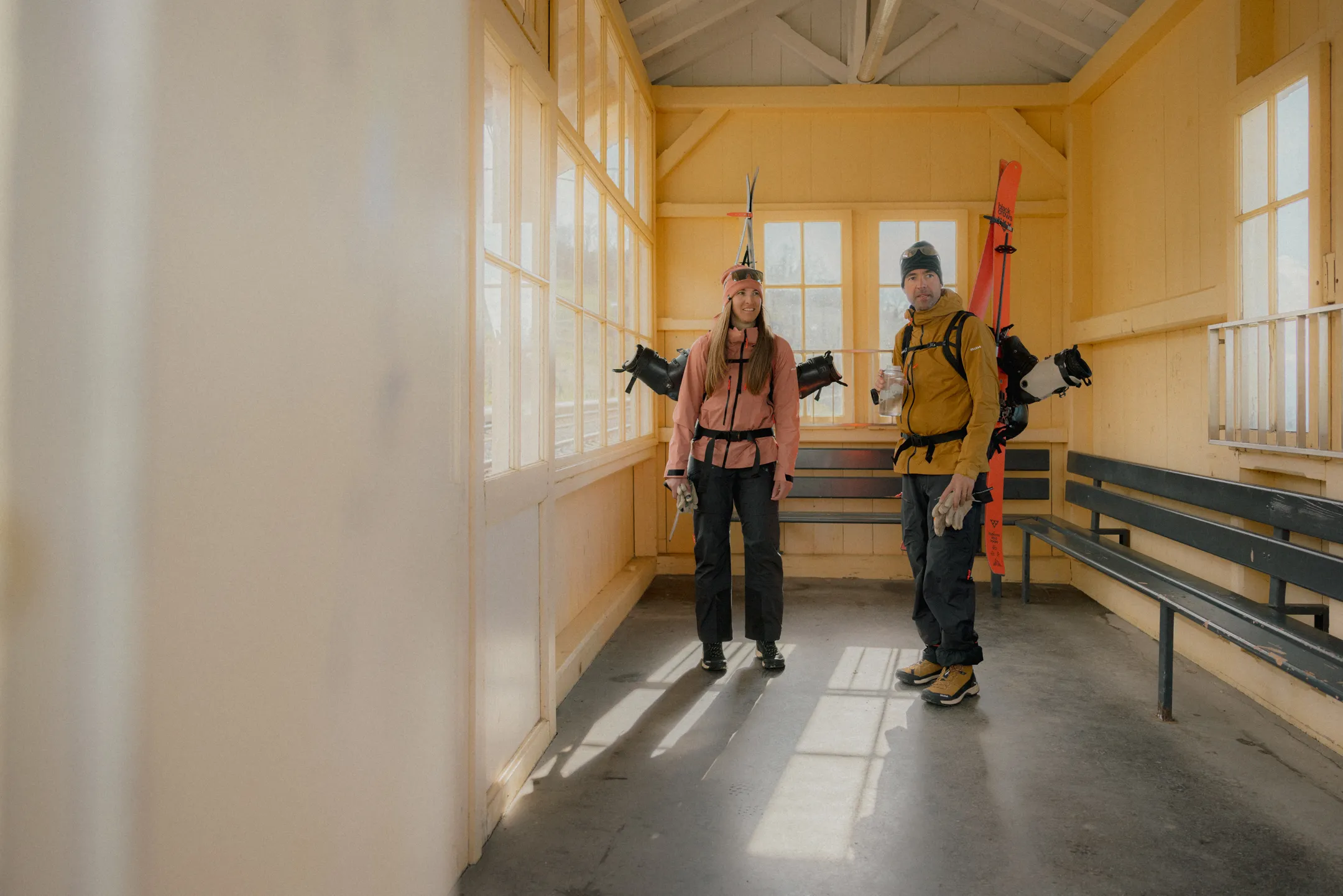 Dowiedz się z jakiego pwoodu PrimaLoft zyskał taką sławę! Nie bez powodu znajdziesz go w wielu modelach butów, rękawic, śpiworów czy kurtkek.