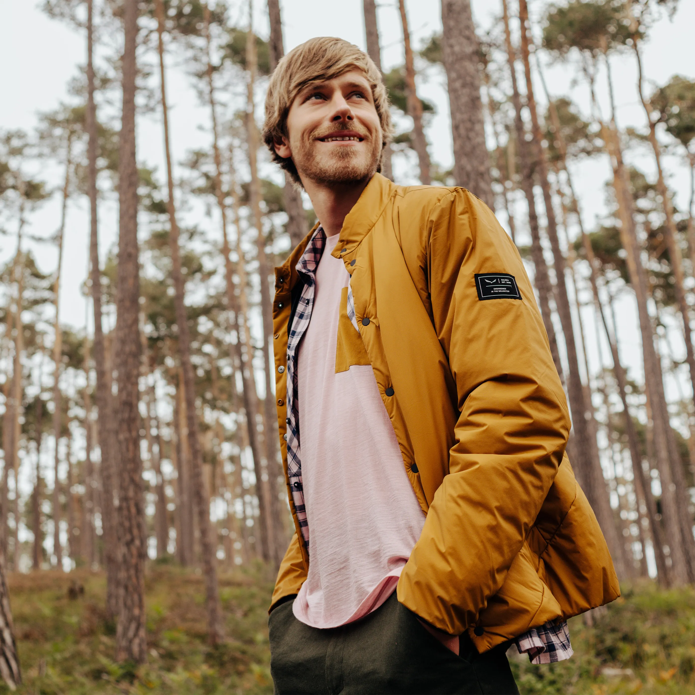 Gorpcore – czym jest i skąd wzięła się jego popularność?