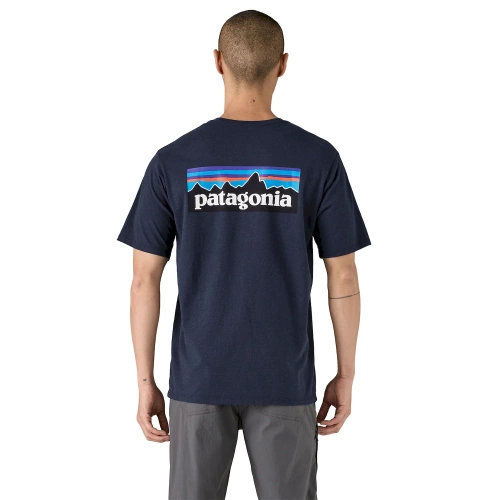 Bawełniana Koszulka Męska Patagonia M's P-6 Logo Responsibili-Tee - New Navy